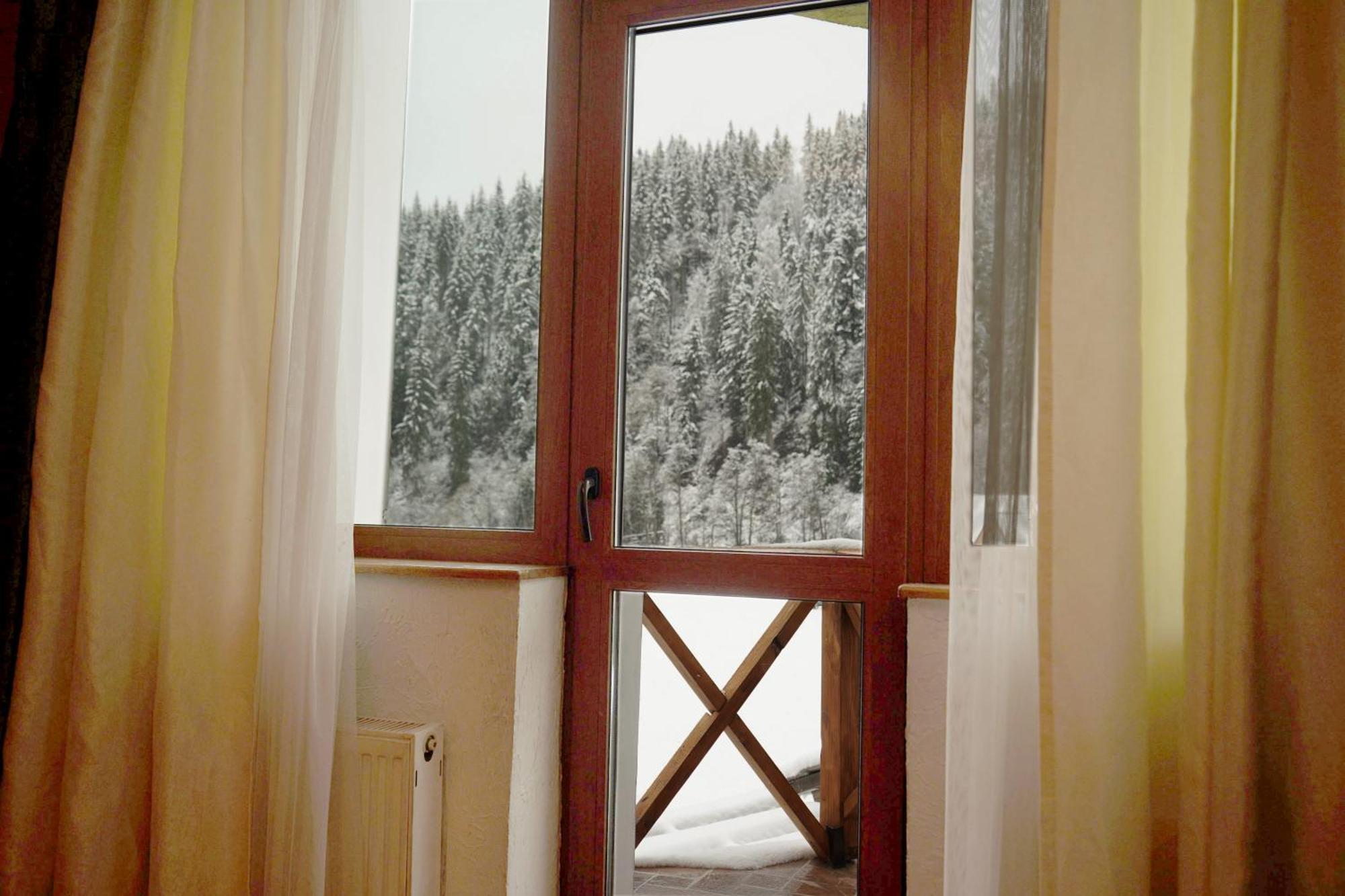 Girskiy Prutets Bukovel Bagian luar foto